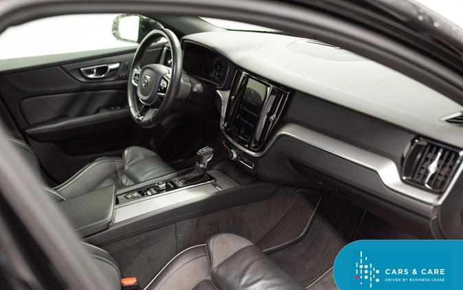 Volvo V60 cena 122900 przebieg: 101736, rok produkcji 2020 z Skalbmierz małe 254
